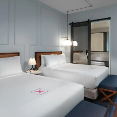 Axiom Hotel thumbnail 11
