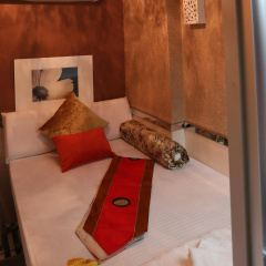 Temple Street Hotel thumbnail 3