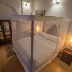 The Old Courtyard Hotel thumbnail 13