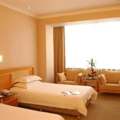 Ronghu Lake thumbnail 2