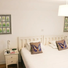 The Queens Head Hotel thumbnail 6