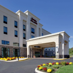 Hampton Inn & Suites Philadelphia/Bensalem thumbnail 1