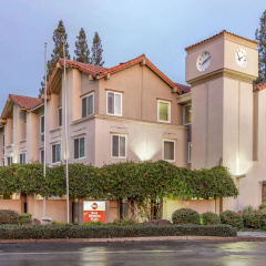 Best Western Plus Airport Plaza