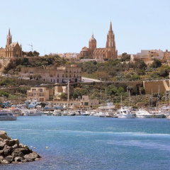 Seashells 2 bedroom Apartment with sunny terrace with stunning panoramic sea views by Getaways Malta thumbnail 13
