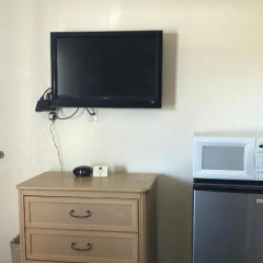 Sunrise Inn thumbnail 13