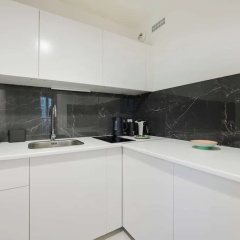 Bright, Modern Studio for 2P - La Defense - Bild 9