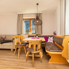 Herzerl-Chalet Appartements thumbnail 6