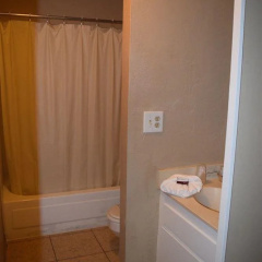 Guest House thumbnail 7