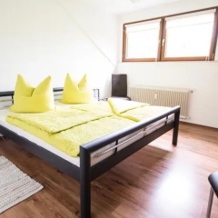 Haus am Hang - Bild 1