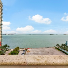 The Club at Brickell Bay Luxury Suites - Bild 22