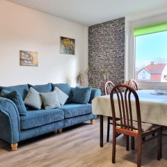 Apartment Bayreuth, 4 Zimmer Ferienwohnung im Haus mit Kunst, WLAN, Küche, Parkplatz - Bild 11