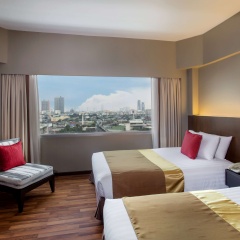 Ramada Plaza by Wyndham Bangkok Menam Riverside - Bild 1