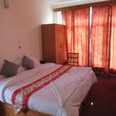The Auspicious Hotel thumbnail 7