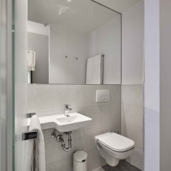 easyHotel Brussels City Centre - Bild 8