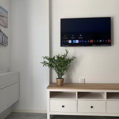 Modern Studio With Rock View Balcony and Gym-hosted by Sweetstay in Gibraltar, Gibraltar from 256$, photos, reviews - zenhotels.com photo 9
