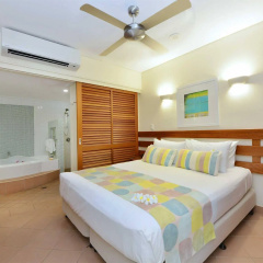 Seascape Holidays - Peninsula Apartments thumbnail 7