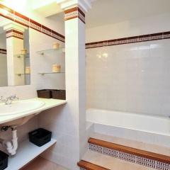Spacious Mansion in Alaró With Swimming Pool - Bild 8