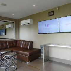 Le Fabreville Motel & Suites