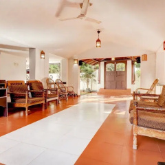 Shirleys Beach Hotel thumbnail 10