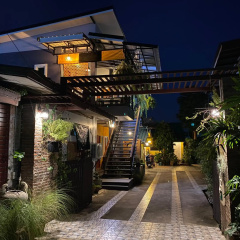The One House thumbnail 13