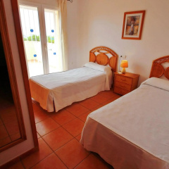 Estrelizia - pretty holiday property with garden and private pool in Calpe thumbnail 3