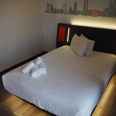 easyHotel Barcelona Fira - Bild 16