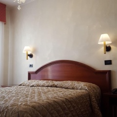 Carlton Capri Hotel - Bild 11