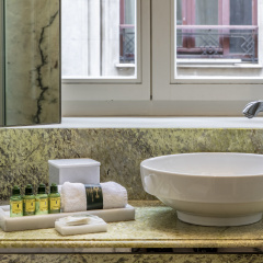The Bank Hotel Istanbul, a Member of Design Hotels - Bild 24