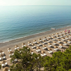 Monk Resort Hotel - Bild 1