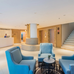 Citrus Sukhumvit 11 by Compass Hospitality Hotel thumbnail 2