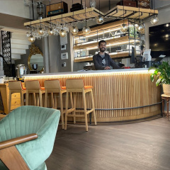 Aleksandr Pera Hotel - Bild 10