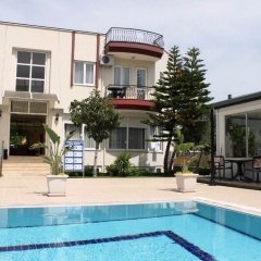 Minta Apart Hotel - Bild 2