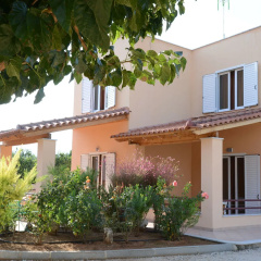 Marias Filoxenia Suites Apart-Hotel thumbnail 16