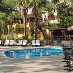 Symbola Beach Hotel - Bild 1