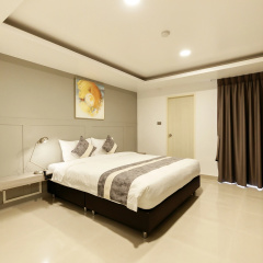 UTD8 Hotel & Residence Hotel - Bild 1