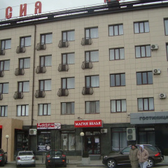 listing card gallery