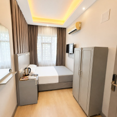 Crowned Plus Hotel - Bild 17