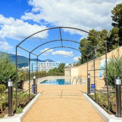 Barton Park в Алуште - забронировать гостиницу Barton Park, цены и фото номеров Алушта