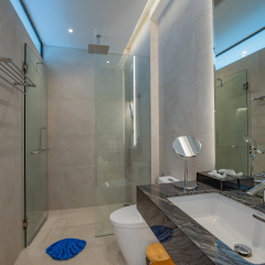 Luxury Infinity Pool Villa in Nai Harn Villa - Bild 17