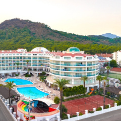 Pineta Park Deluxe Hotel - Bild 5