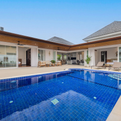 Hemi 2BR Modern Thai Style with Private Pool Villa - Bild 1