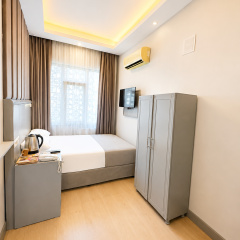 Crowned Plus Hotel - Bild 12
