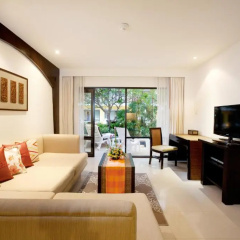 Woraburi Phuket Resort & Spa - Bild 12