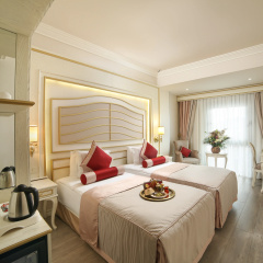 Halifaks Hotel thumbnail 22