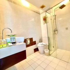 C&N Hotel Patong, Phuket - Bild 9
