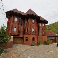 Elis Guest House