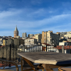 Rooftop History Apartments - Bild 12
