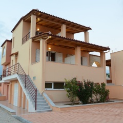 Marias Filoxenia Suites Apart-Hotel thumbnail 32