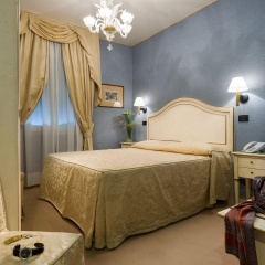 Carlton Capri Hotel - Bild 12