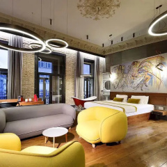 The Public Hotel thumbnail 9